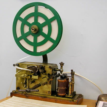 Telstra Museum - Lightning Ridge Tourism 2