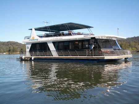 Able Hawkesbury River Houseboats - Lightning Ridge Tourism 0