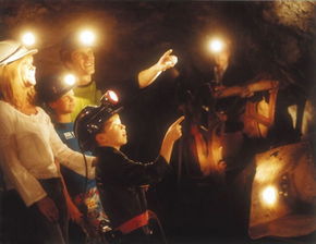 Central Deborah Gold Mine - Lightning Ridge Tourism 3