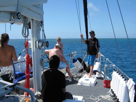Coral Sea Dreaming Dive And Sail - Lightning Ridge Tourism 1