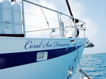 Coral Sea Dreaming Dive And Sail - Lightning Ridge Tourism 2