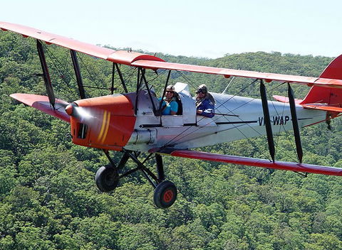 Tigermoth Joy Rides - Lightning Ridge Tourism 0
