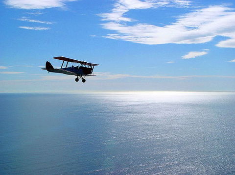 Tigermoth Joy Rides - Lightning Ridge Tourism 2