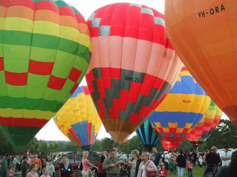 Balloon Down Under - Lightning Ridge Tourism 3
