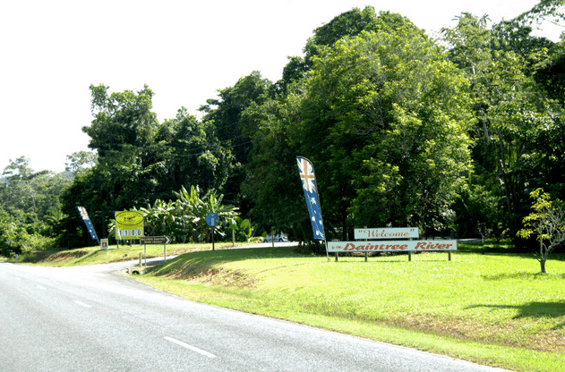 Bruce Belchers Daintree River Cruise - Lightning Ridge Tourism
