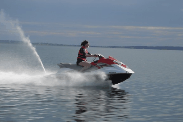 Aquavue Cafe Watersports - Lightning Ridge Tourism 2