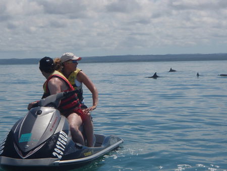 Aquavue Cafe Watersports - Lightning Ridge Tourism 5