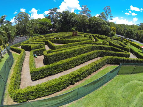 Bellingham Maze - Lightning Ridge Tourism 0