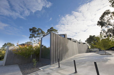Heide Museum Of Modern Art - Lightning Ridge Tourism 5