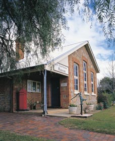Narrogin Old Courthouse Museum - Lightning Ridge Tourism 0