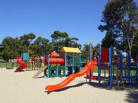  Lightning Ridge Tourism