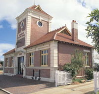 Merredin Town Hall - Lightning Ridge Tourism