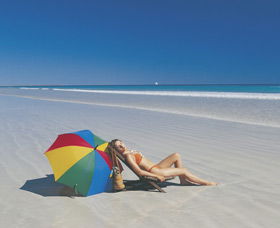 Cable Beach - Lightning Ridge Tourism 0