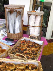 Kalamunda Farmers Market - Lightning Ridge Tourism 0