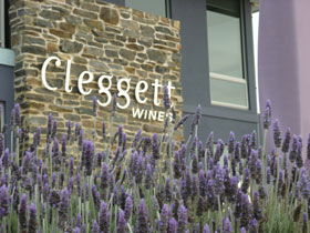 Cleggett Wines - Lightning Ridge Tourism 0