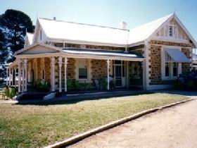 The Pines Loxton Historic House And Garden - Lightning Ridge Tourism 0