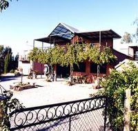 The Terrace Gallery at Patly Hill Farm - Lightning Ridge Tourism