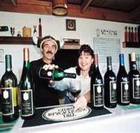 Viking Wines - Lightning Ridge Tourism