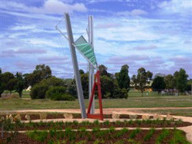 Counterbalance - Lightning Ridge Tourism 0