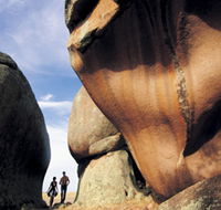 Murphy's Haystacks - Ancient Granite Rock - Lightning Ridge Tourism