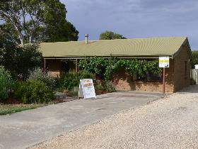 Sand Drift Gallery - Lightning Ridge Tourism 0