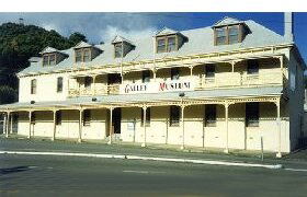 Eric Thomas Galley Museum - Lightning Ridge Tourism 0