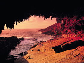 Admirals Arch - Lightning Ridge Tourism 0