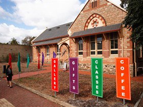 Pepper Street Arts Centre - Lightning Ridge Tourism 0