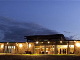 O'Leary Walker Wines - Lightning Ridge Tourism 0