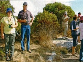 Coobowie Bird Hide - Lightning Ridge Tourism 0