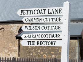 Walk With History At Penola - Lightning Ridge Tourism 0