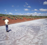 Lake Gairdner National Park - Lightning Ridge Tourism