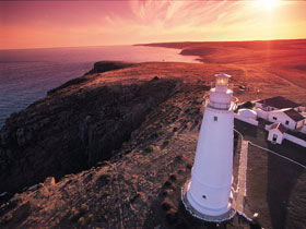 Kangaroo Island Shipwreck Trail - Lightning Ridge Tourism 0