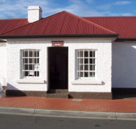 The Watch House - Lightning Ridge Tourism