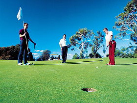 Queenstown Golf Club - Lightning Ridge Tourism 0