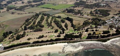 Seabrook Golf Club - Lightning Ridge Tourism 0