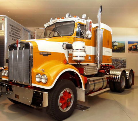 National Road Transport Hall Of Fame - Lightning Ridge Tourism 4