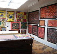 The Stockyard Gallery - Lightning Ridge Tourism