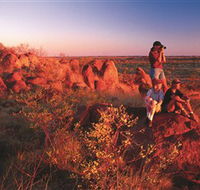 Kunjarra/The Pebbles - Lightning Ridge Tourism