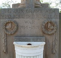 Toowong Memorial Park - Lightning Ridge Tourism