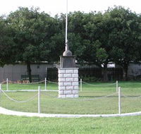 Pinkenba War Memorial - Lightning Ridge Tourism