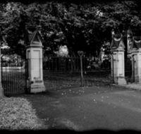 Toowong Cemetery - Lightning Ridge Tourism