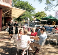 Stones Corner - Lightning Ridge Tourism