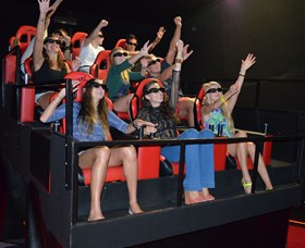 7D Cinema - Virtual Reality - Lightning Ridge Tourism 0