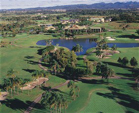 Palm Meadows Golf Course - Lightning Ridge Tourism 0