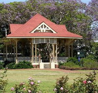 Gympie Memorial Park - Lightning Ridge Tourism