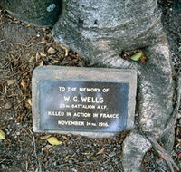 Eumundi War Memorial - Lightning Ridge Tourism
