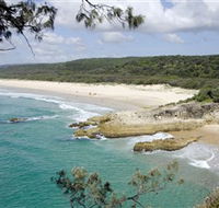 Main Beach North Stradbroke Island - Lightning Ridge Tourism