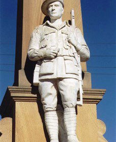 Beaudesert War Memorial - Lightning Ridge Tourism 0