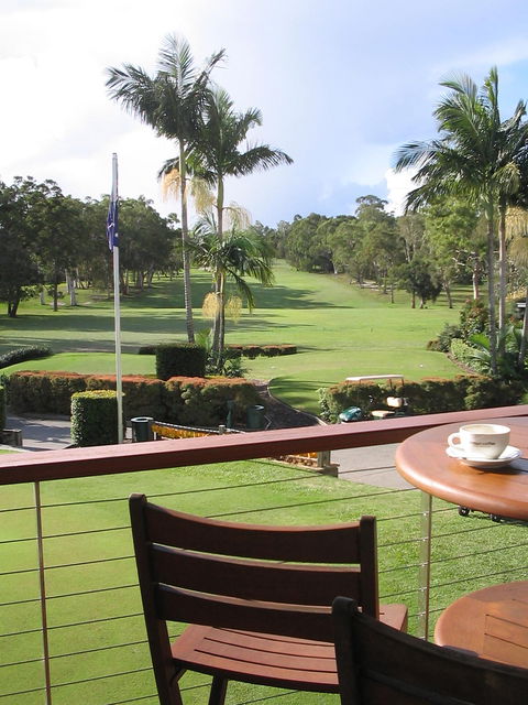 Noosa Golf Club - Lightning Ridge Tourism 1